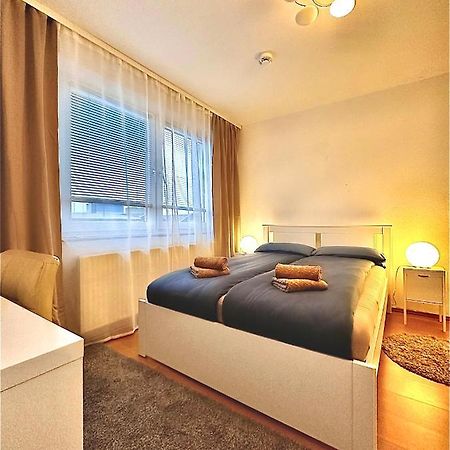 Homezone Seelze Exterior photo