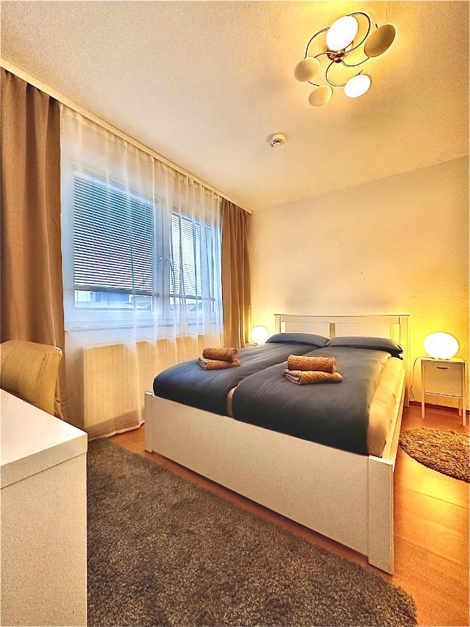 Homezone Seelze Exterior photo